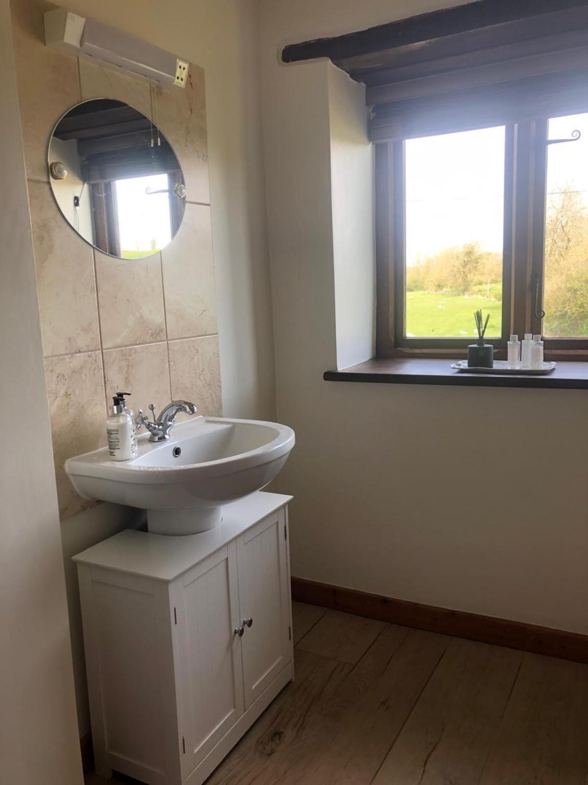 Astwell Mill Bed & Breakfast Helmdon ภายนอก รูปภาพ