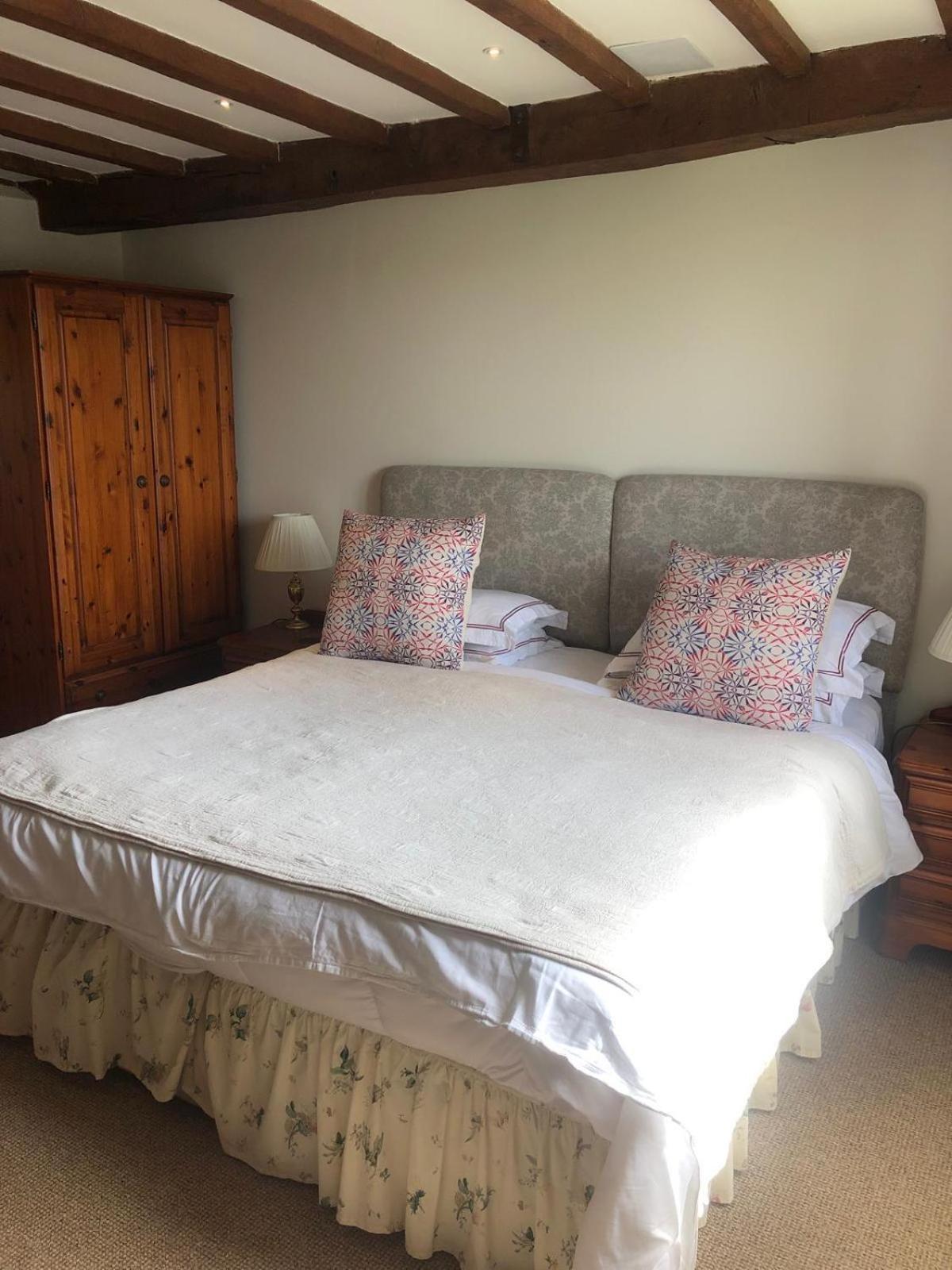 Astwell Mill Bed & Breakfast Helmdon ภายนอก รูปภาพ